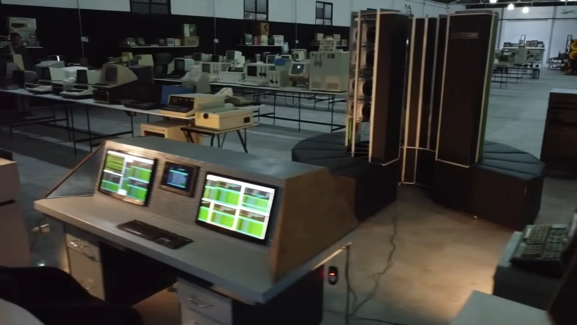 Mac Minis Cray-1 replica exceeds original supercomputer performance